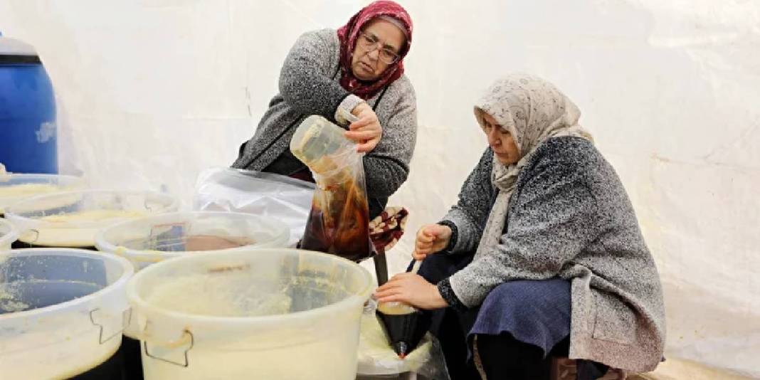 Sulandırdıkça bereketi daha da artıyor! Ramazan’da kola değil bunu için: Litresi 25 TL’den satılıyor 7